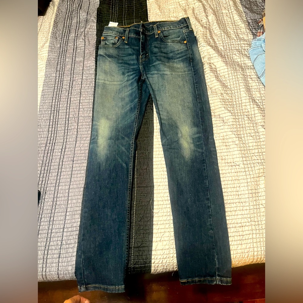 Levi’s 510 jeans, 30x32, straight leg.